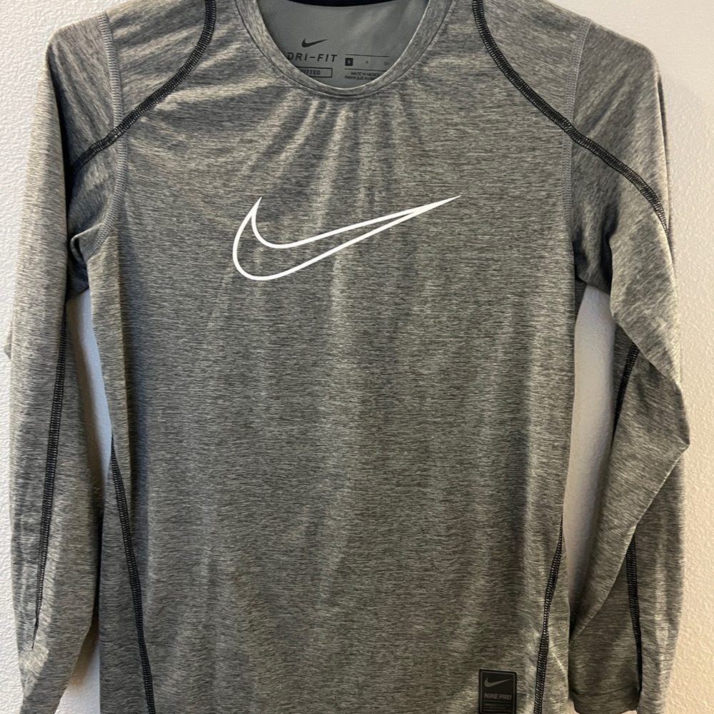 Nike Gray Long Sleeve Kids Tee